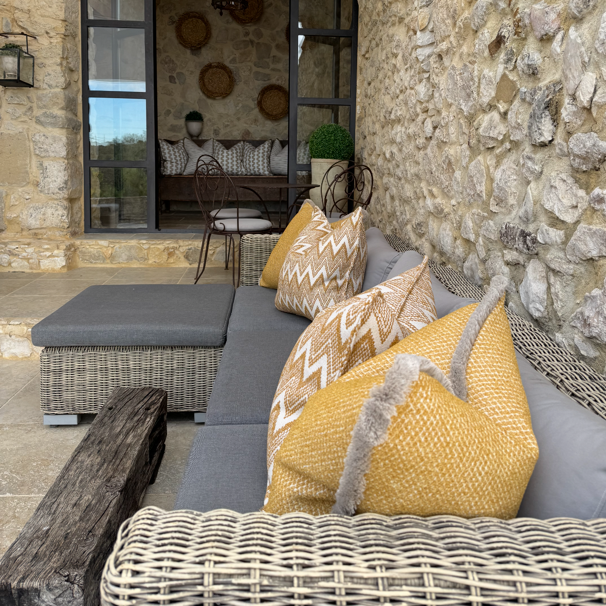 Ainhoa ​​Short Fringe